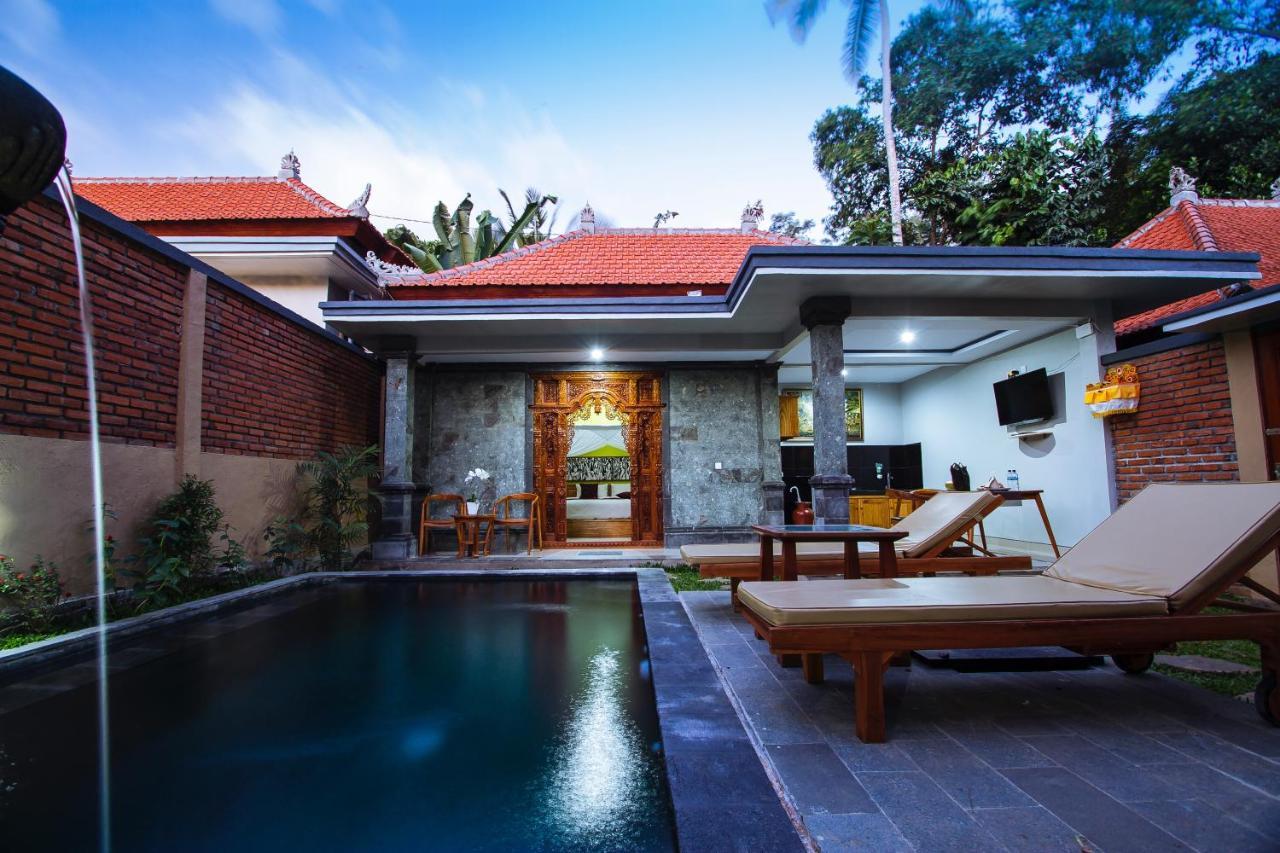Ubud Suarga Private Pool Villa Exterior photo