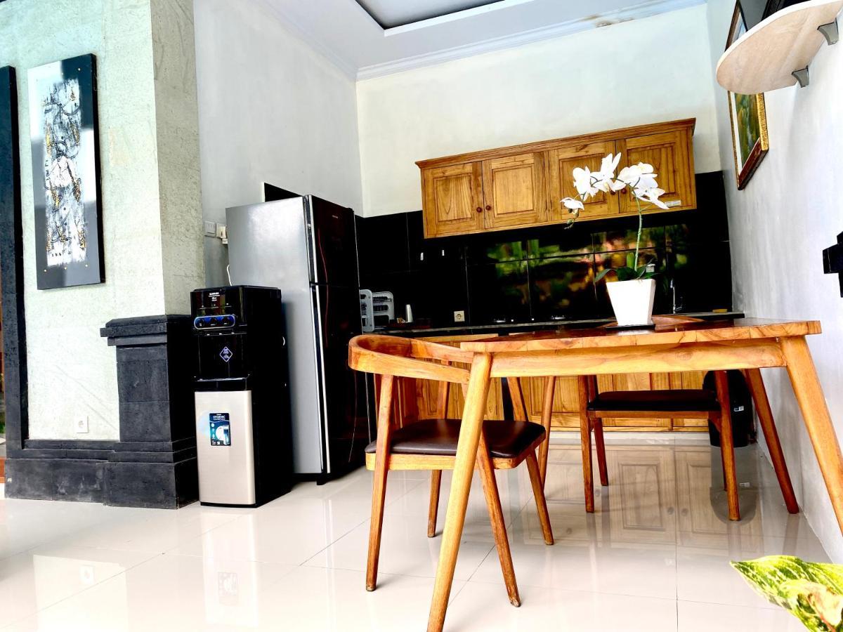 Ubud Suarga Private Pool Villa Exterior photo