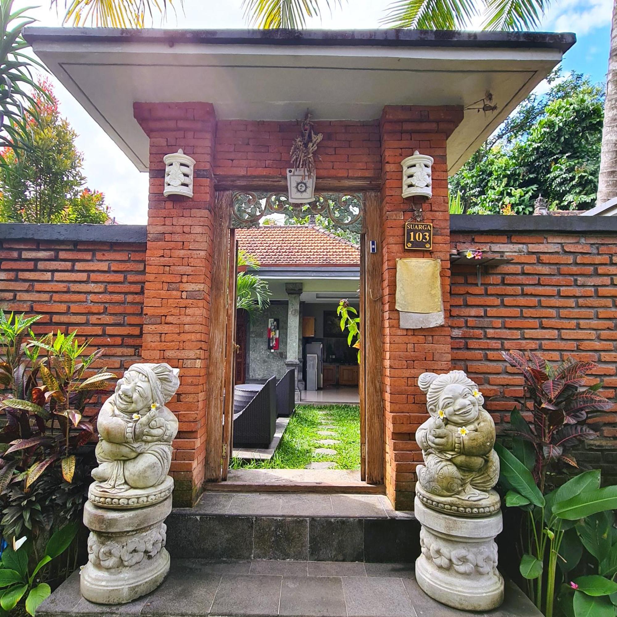 Ubud Suarga Private Pool Villa Exterior photo
